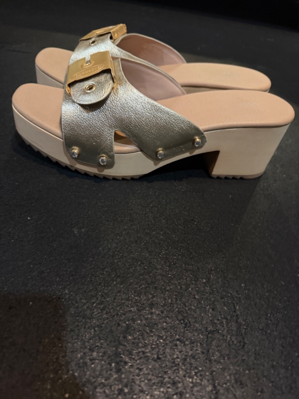 Dr Scholl's Original Max Gold Leather Heels